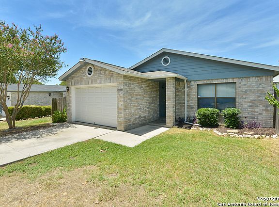 2nd image of 12839 Maple Park Dr