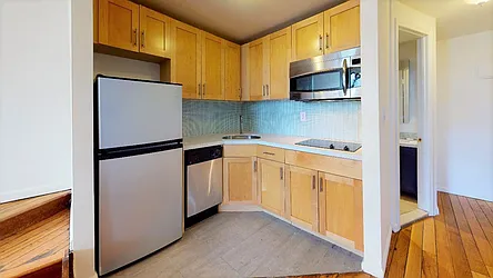 Rented by Bond New York