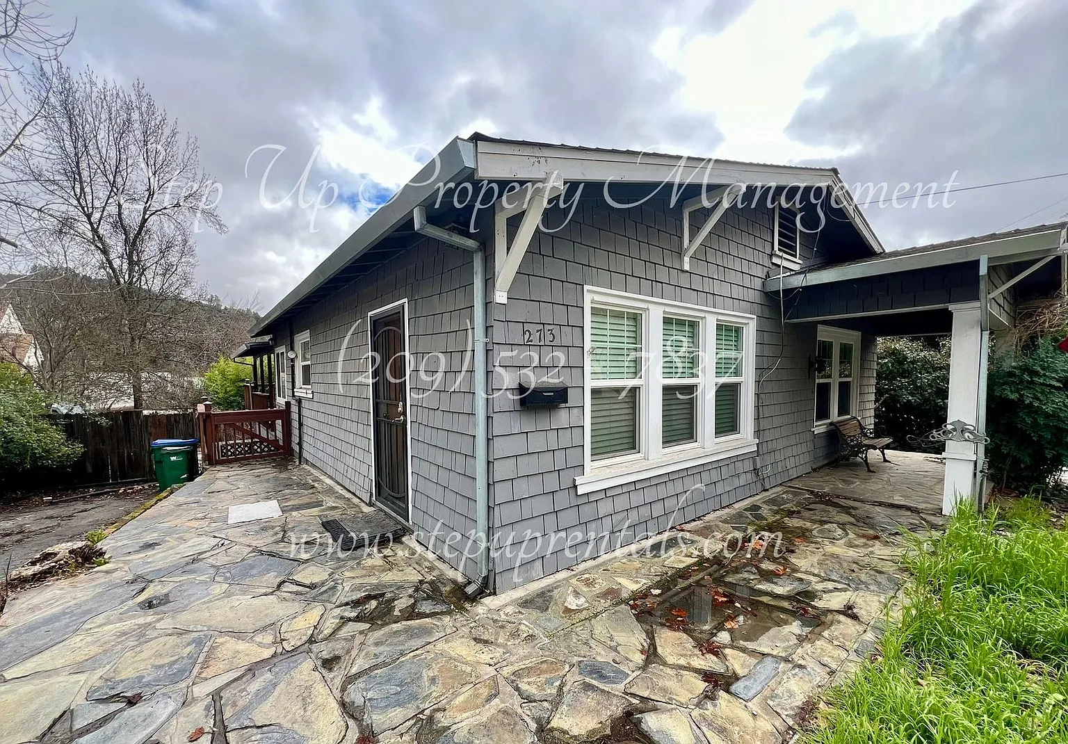 273 Lyons St photo 1