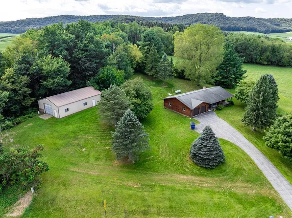 N18693 County Road F, Trempealeau, WI 54661