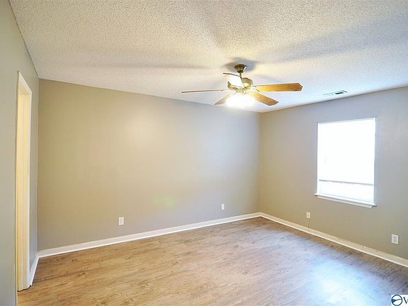 4th image of 2979 Old Highway 431 #D