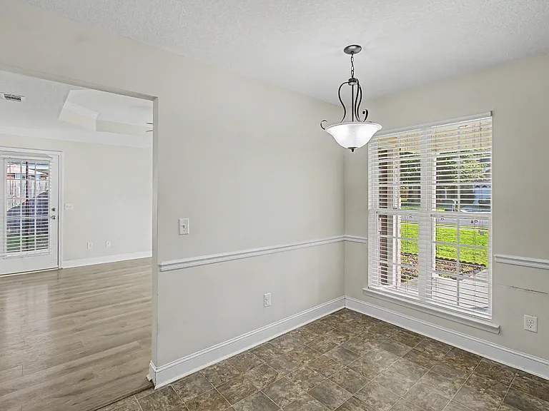 225 Augusta Way — Photo 8