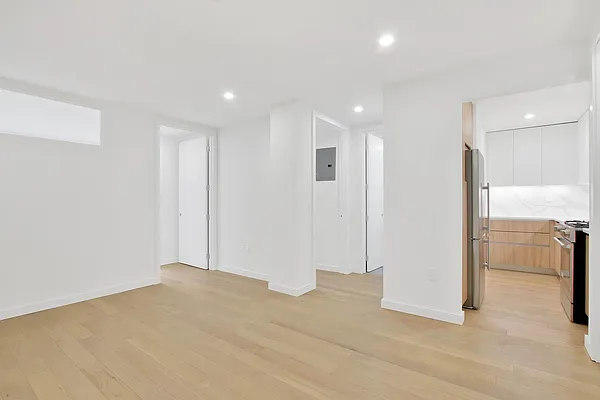 Rented by Brighton Management | media 11