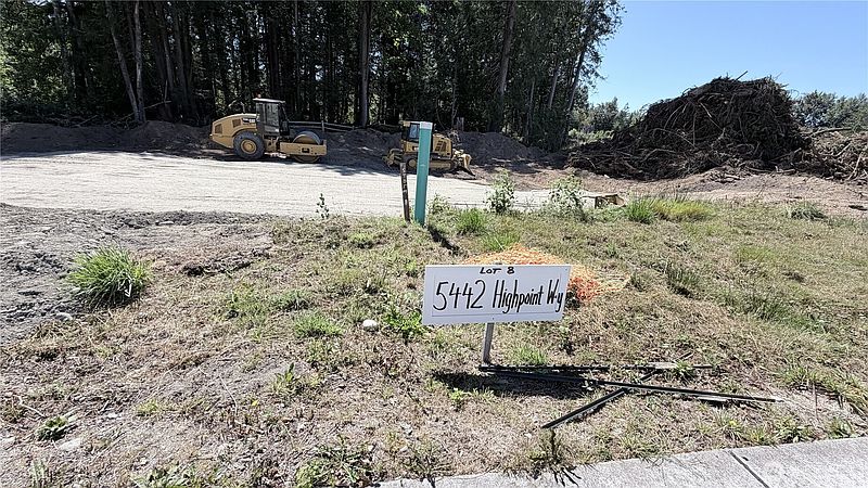 4th image of 5442 Highpoint Way