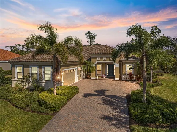 8244 Larkspur Cir, Sarasota, FL 34241