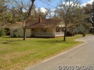 622 NE 2nd St, Trenton, FL 32693