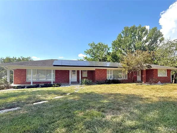 1 Saint Anthony Dr, Saint Peters, MO 63376