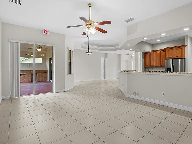 1092 SW Majorca Ave — Photo 15