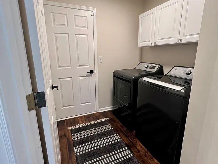 12369 Burgess Hill Dr — Photo 8