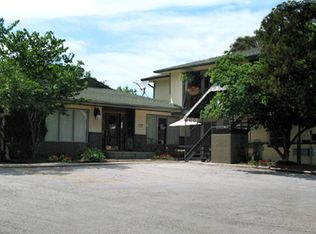 141 W Van Buren, Eureka Springs, AR 72632