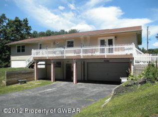 846 Alberdeen Rd, Mountain Top, PA 18707