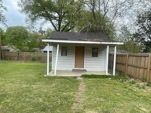 3rd image of 4584 E Dearing Rd