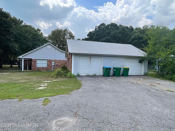 3rd image of 12609 Seaman Rd