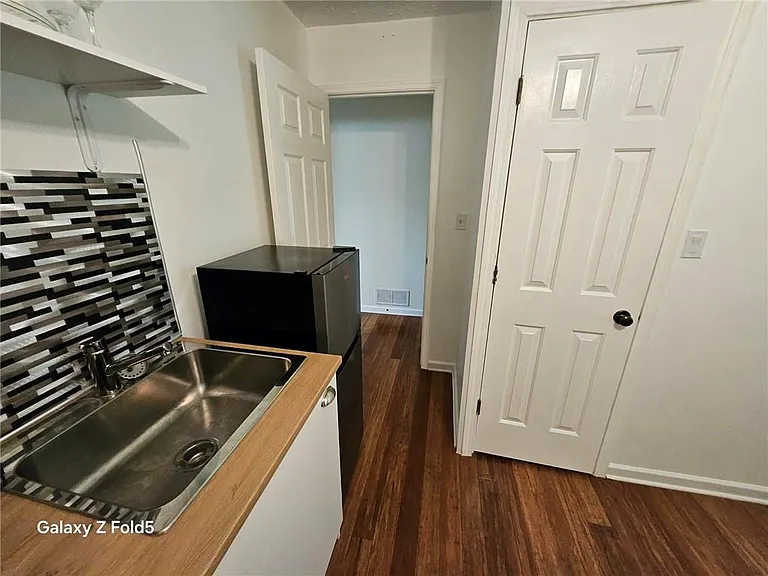 49 Cook Ln — Photo 5