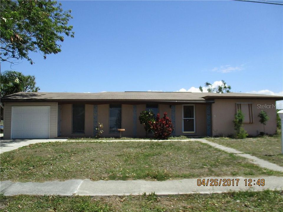 1st image of 21240 Edgewater Dr