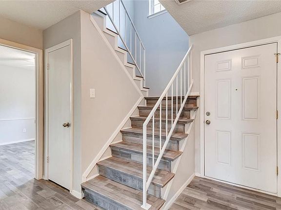 4th image of 2702 Jorwoods Dr