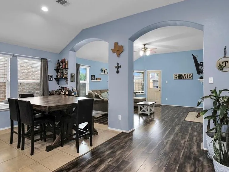 5015 Bridgecrossing Ct — Photo 4