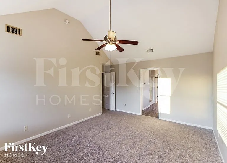 3630 Wind Ridge Ln — Photo 9