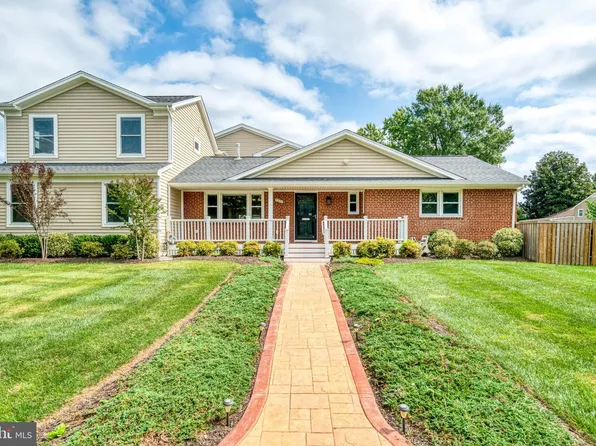 5227 Cather Rd, Springfield, VA 22151