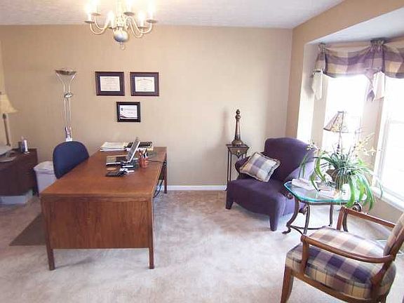 4th image of 5925 Porter Ln