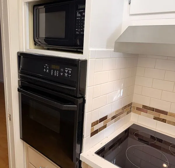 1405 Oak Grove Ave #103 — Photo 4