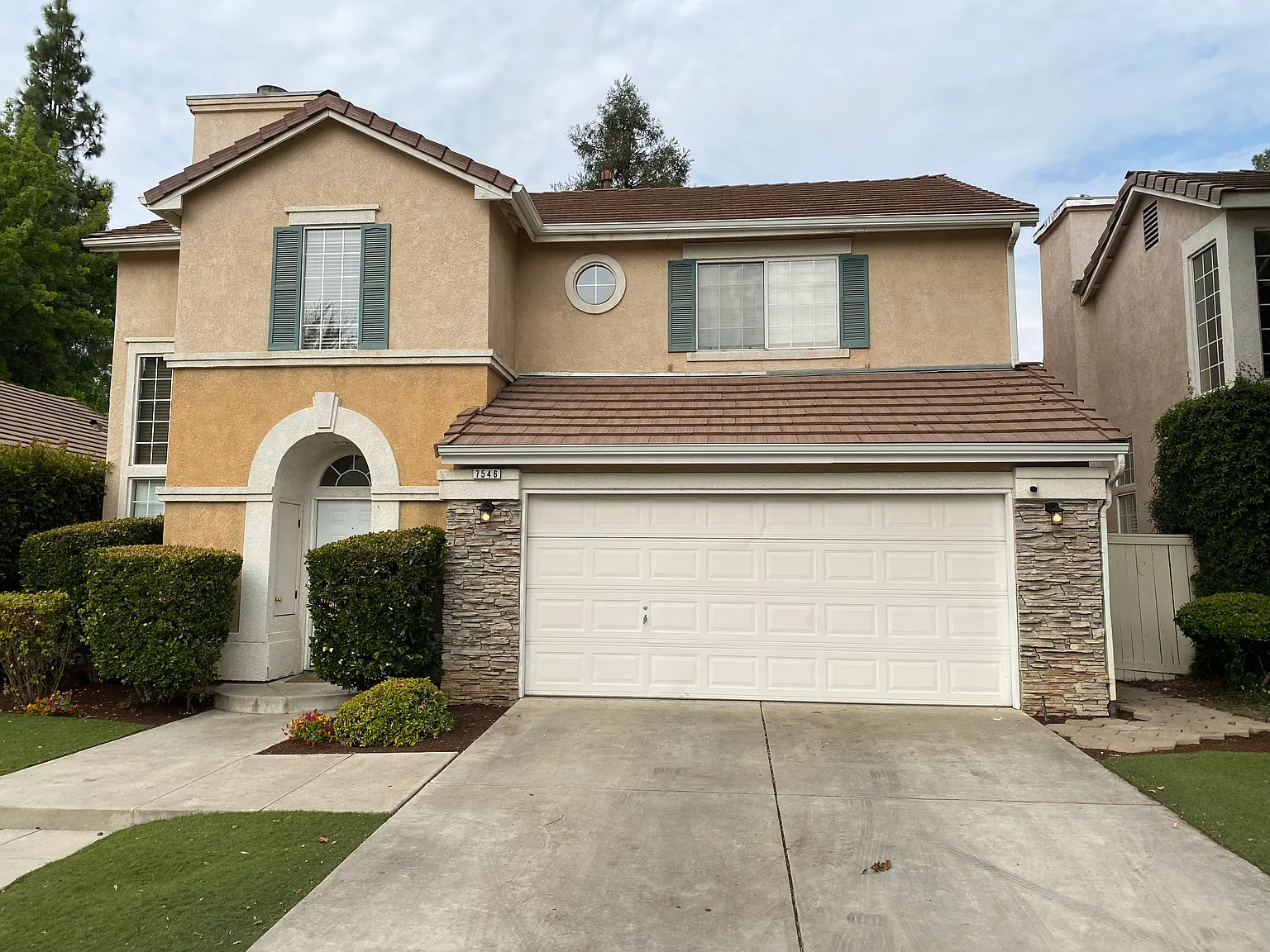 2 bed, 2.5 bath, 1350 sqft, $2,275 — Photo 1