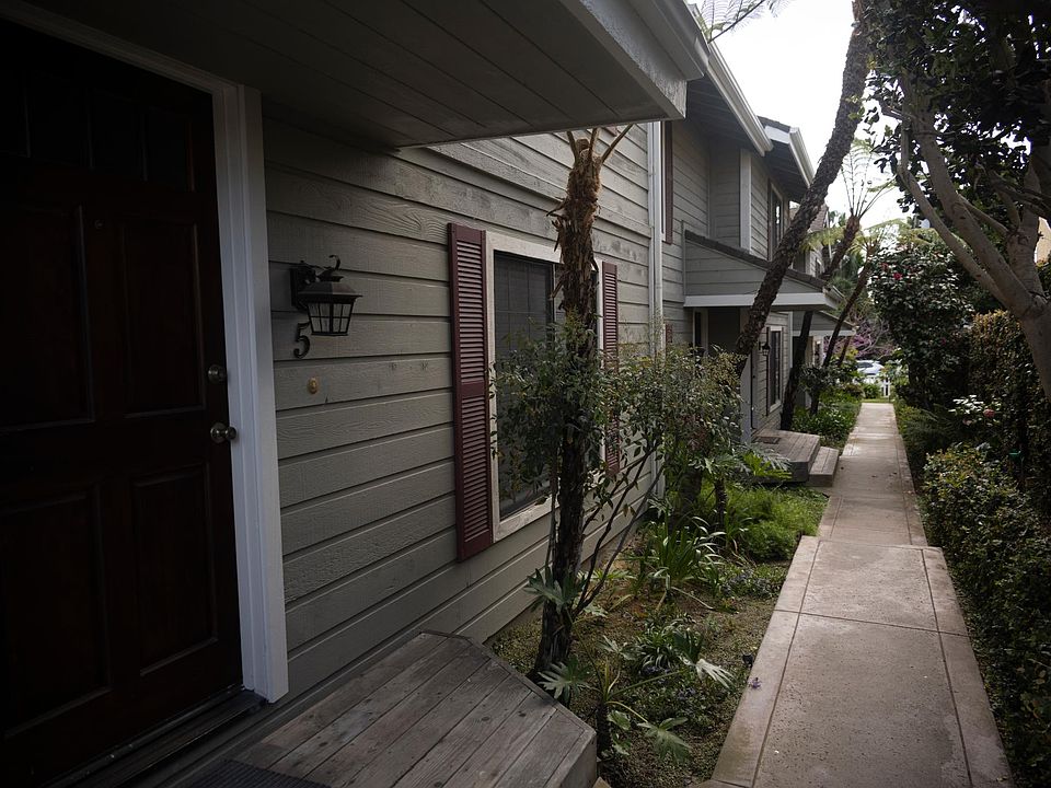 1st image of 1932 Missouri St Unit 5