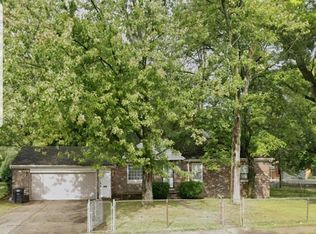 20041 Berg Rd, Detroit, MI 48219