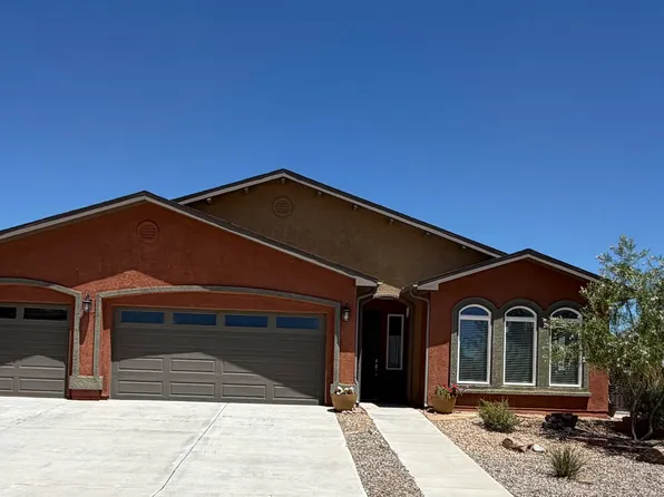 3960 Mora River Ave SW, Los Lunas, NM 87031