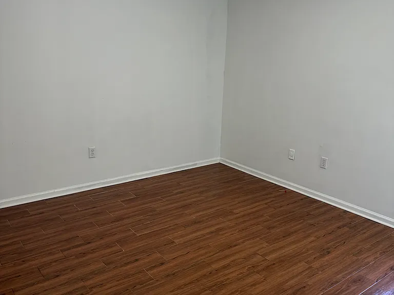 103 Ashwood Ct — Photo 6