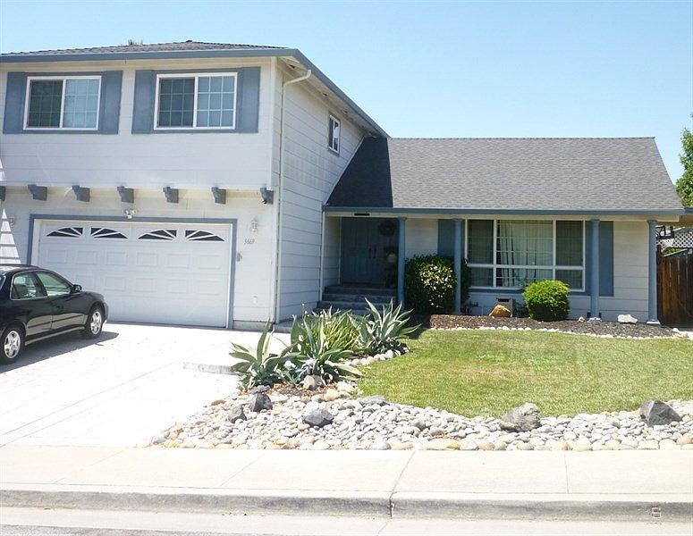 1st image of 3669 Woodley Dr