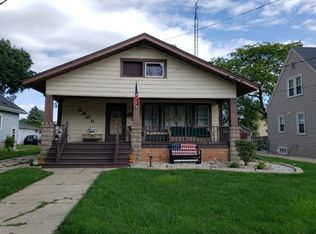 2506 71st St, Kenosha, WI 53143