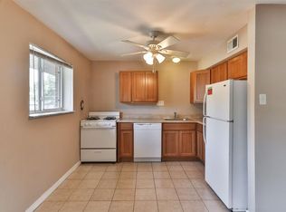 475 S Holmes Ave APT E, Kirkwood, MO 63122