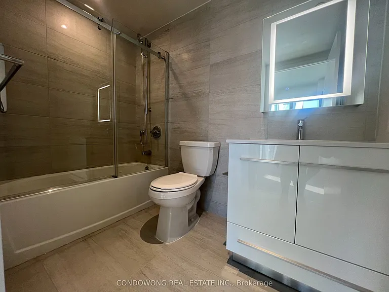 8 Cumberland St #3602 — Photo 7