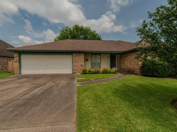 2734 13th St, Port Neches, TX 77651