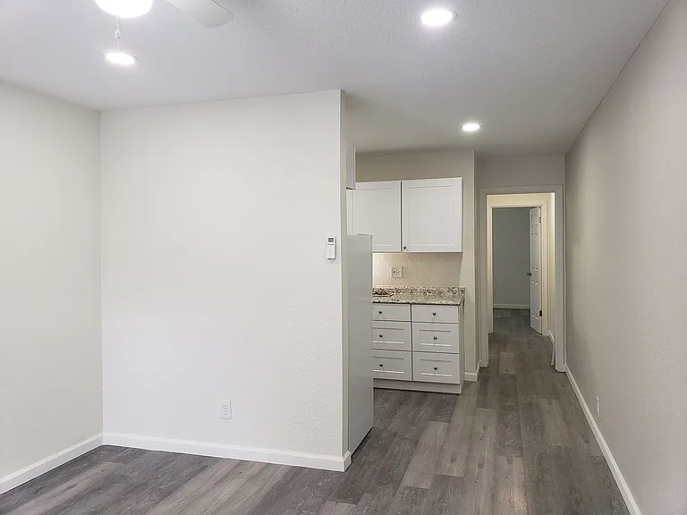 7800-7820 Brentwood Drive — Photo 5