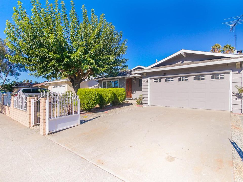 1st image of 1651 Honeysuckle Dr