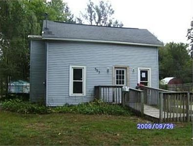 1st image of 305 Cass Ave