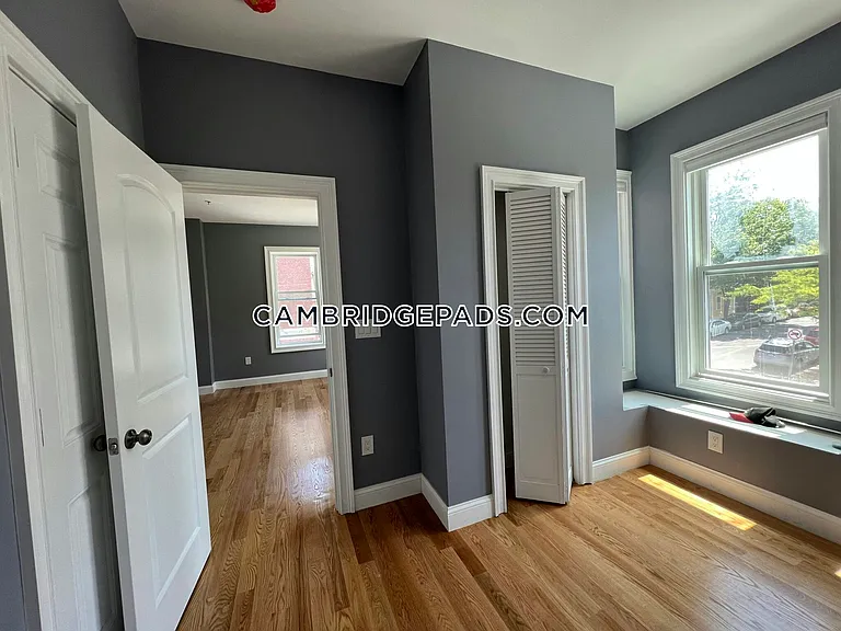 341 Cambridge St #3 — Photo 1