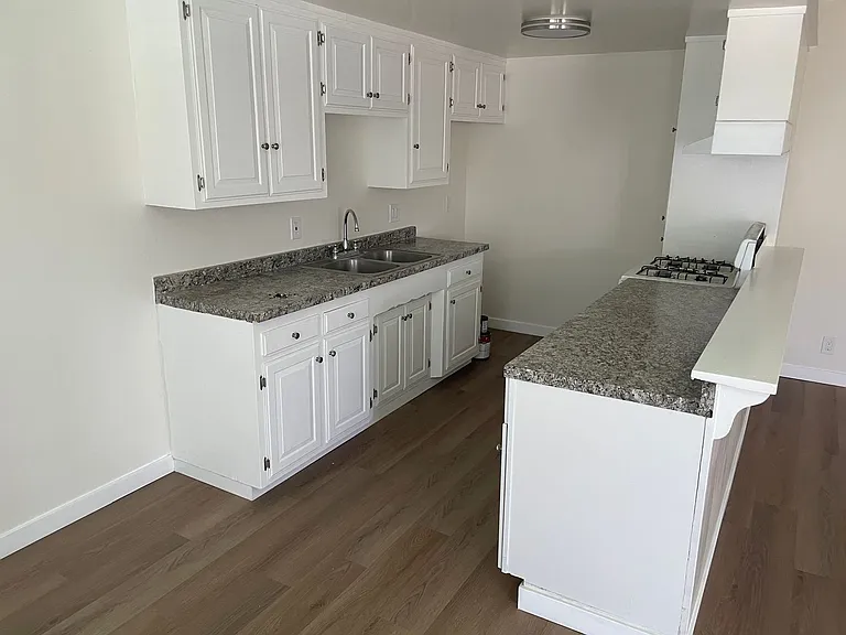 917 S Trident St — Photo 8