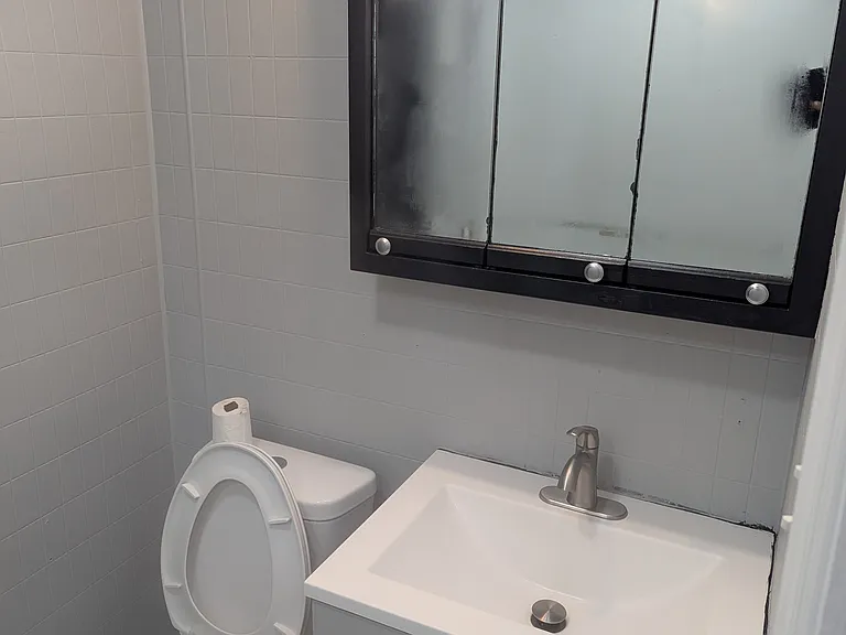 68 Weber Ave — Photo 6