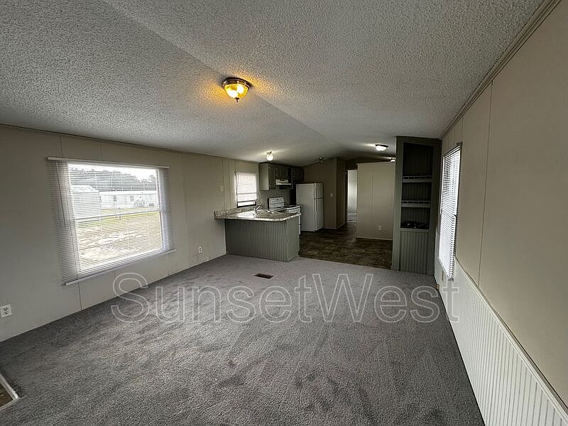 1st image of 4417 Rainbow Ln #Rbow4417