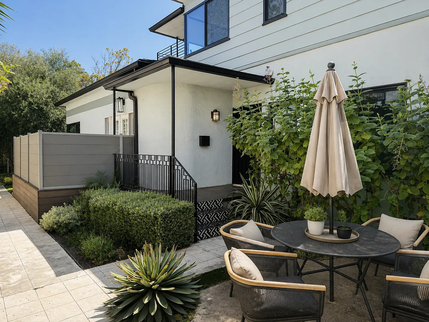 2 bed, 1.5 bath, 1215 sqft, $6,500 — Photo 1