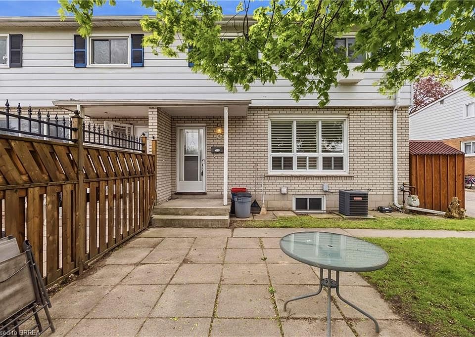 1st image of 51 Metcalfe Cres #C