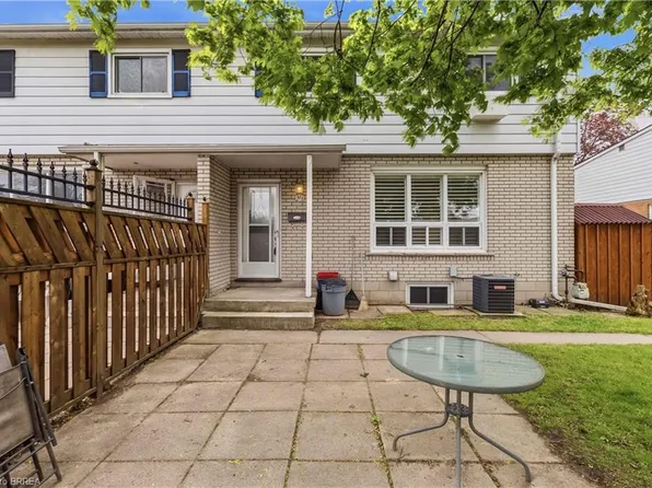 51 Metcalfe Cres #C, Brantford, ON N3R 2L7