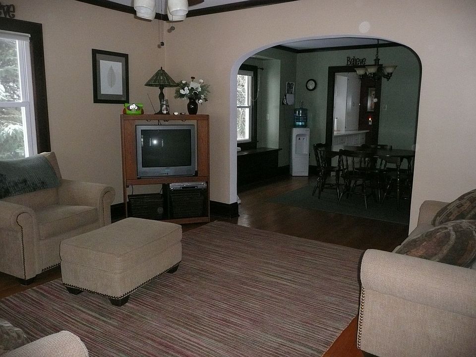 2nd image of 2317 Woodrow Way