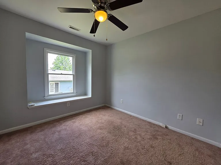127 Broadleaf Dr — Photo 11