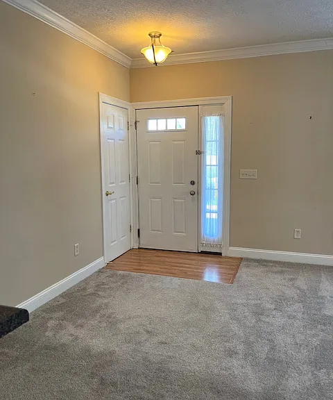 2672 Gardenia Ave #6 — Photo 4