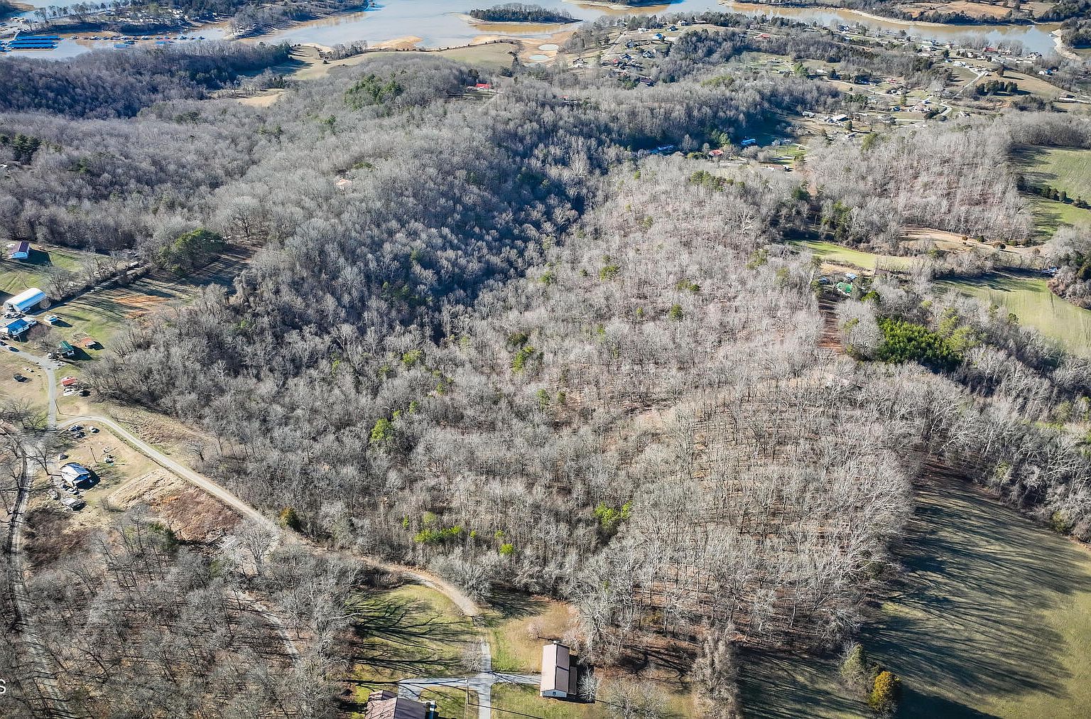 26 Flat Hollow Rd, Speedwell, TN 37870 | Zillow