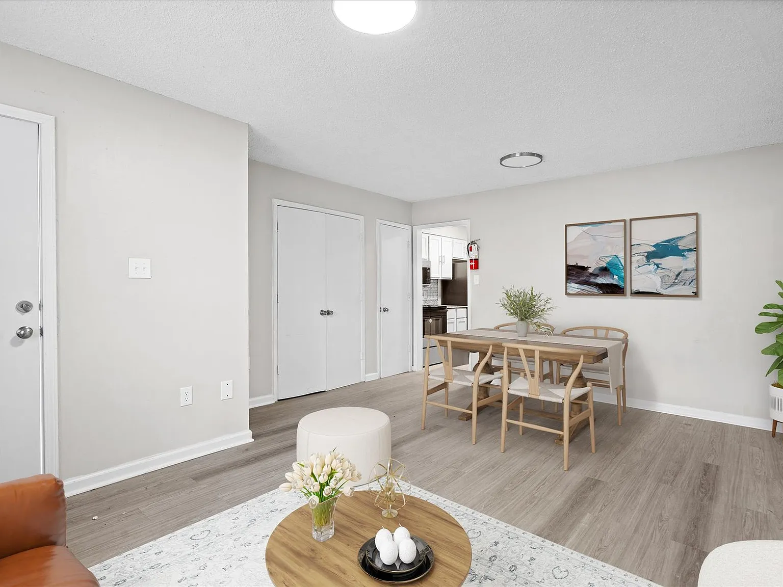 Main Street Villas — Photo 2